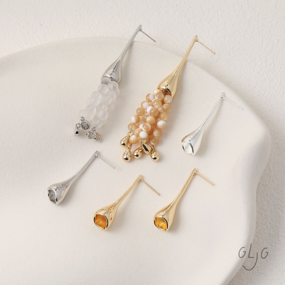 Musical Instrument Jewelry - 2 STKS Sierlijke Hoorn Bloem Oorstekers