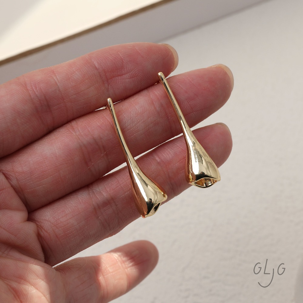 2 STKS Sierlijke Hoorn Bloem O - Musical Instrument Jewelry recensie en prijs