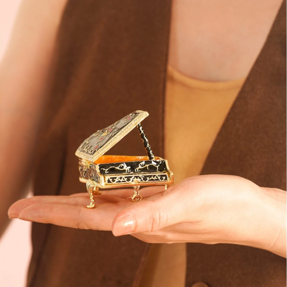 Creatieve pianovormige sierade - Musical Instrument Japan recensie en prijs